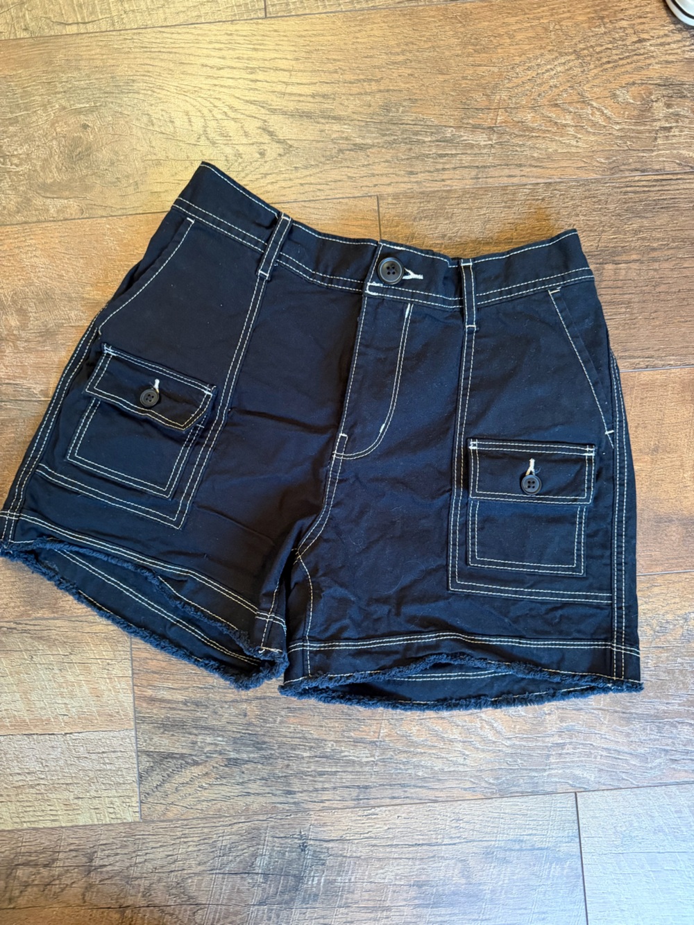 SO Structured Shorts with Contrast Stitching